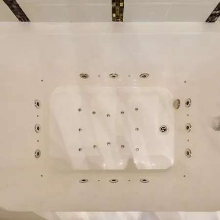 Luxury By Hi5- The Actor's Den Appartamento Budapest