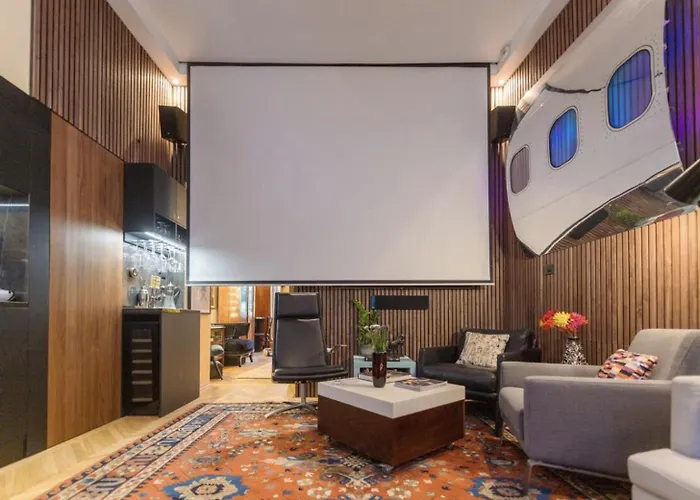 Luxury By Hi5- The Actor's Den Lägenhet Budapest